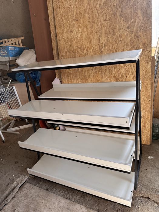 Стеллажи, островок