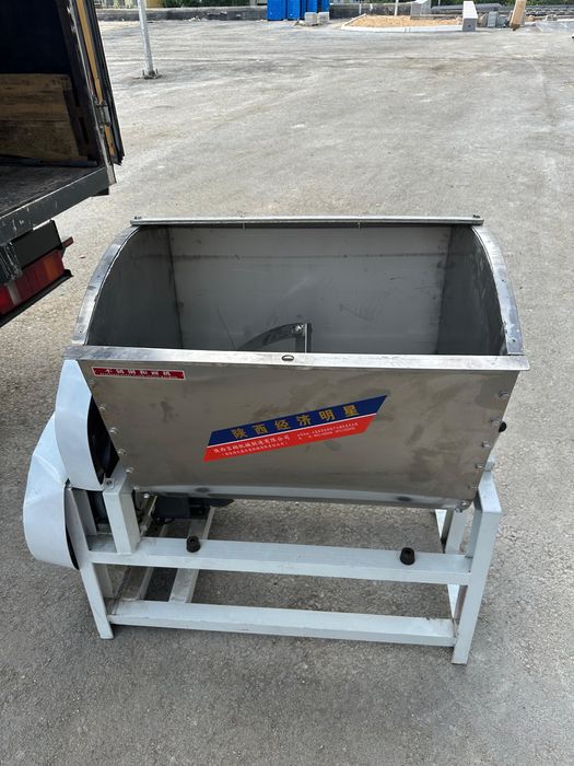 Тестомесильная машина (80 кг)