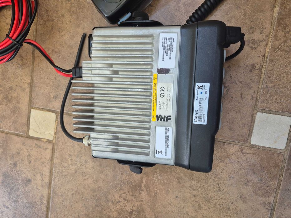 Продавам  Моторола GM 360  VHF/ UHF