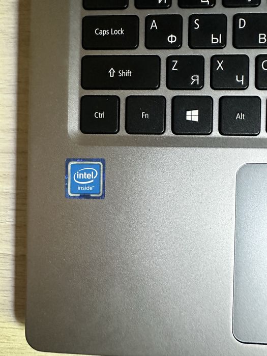 Срочно продам ноутбук Acer Swift