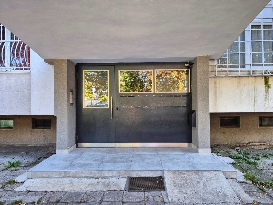 Продава се Двустаен апартамент в София, Свобода - 65 кв.м за 2000 €/кв.м - Снимка #13