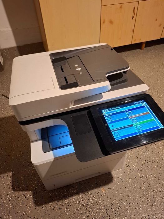 Imprimanta mfp M527m