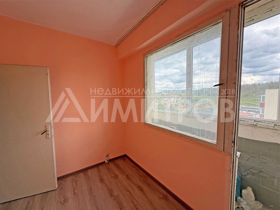 Продава се Едностаен апартамент в Нови пазар - 41 кв.м за 523 €/кв.м - Снимка #3