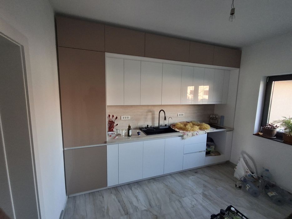 Casă de vânzare construită în anul 2023