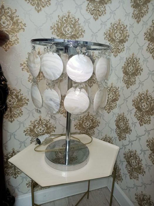 Продам торшер светильник