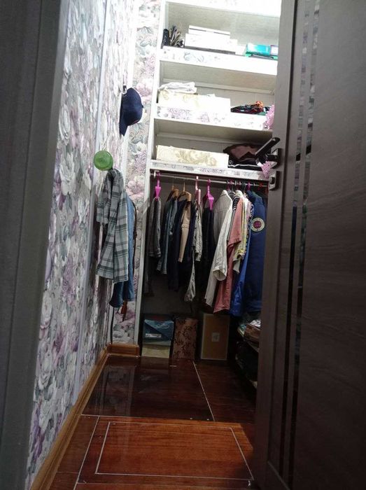 Продается квартира в Яшнабадском районе Авиасозлар 2-х ком 60м2 Книжка