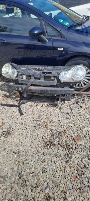 Vând tragar complet cu faruri vw polo n9 an 2005 motor 1.9 axr
