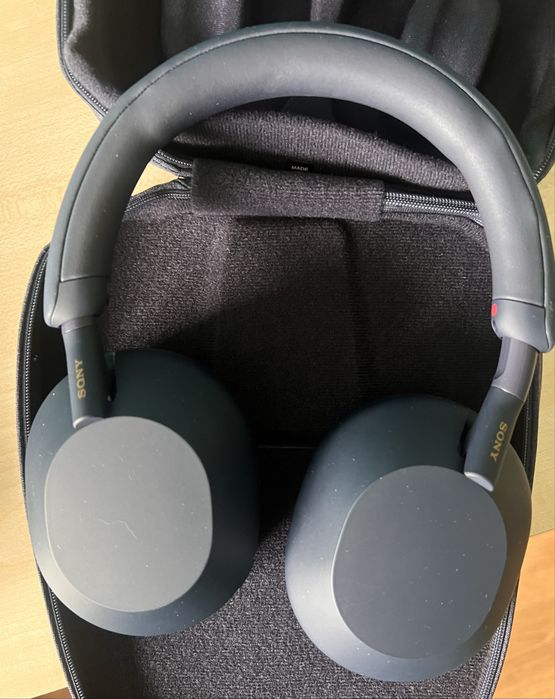 Sony WH-1000XM5