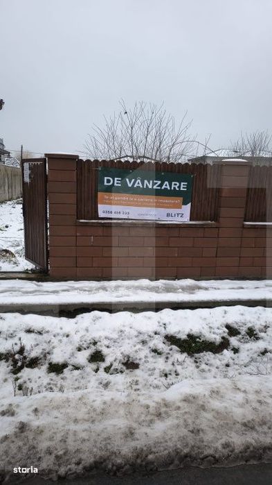 Teren de vanzare  zona Plopi