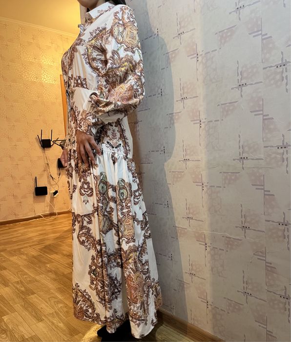 Продам новое платье