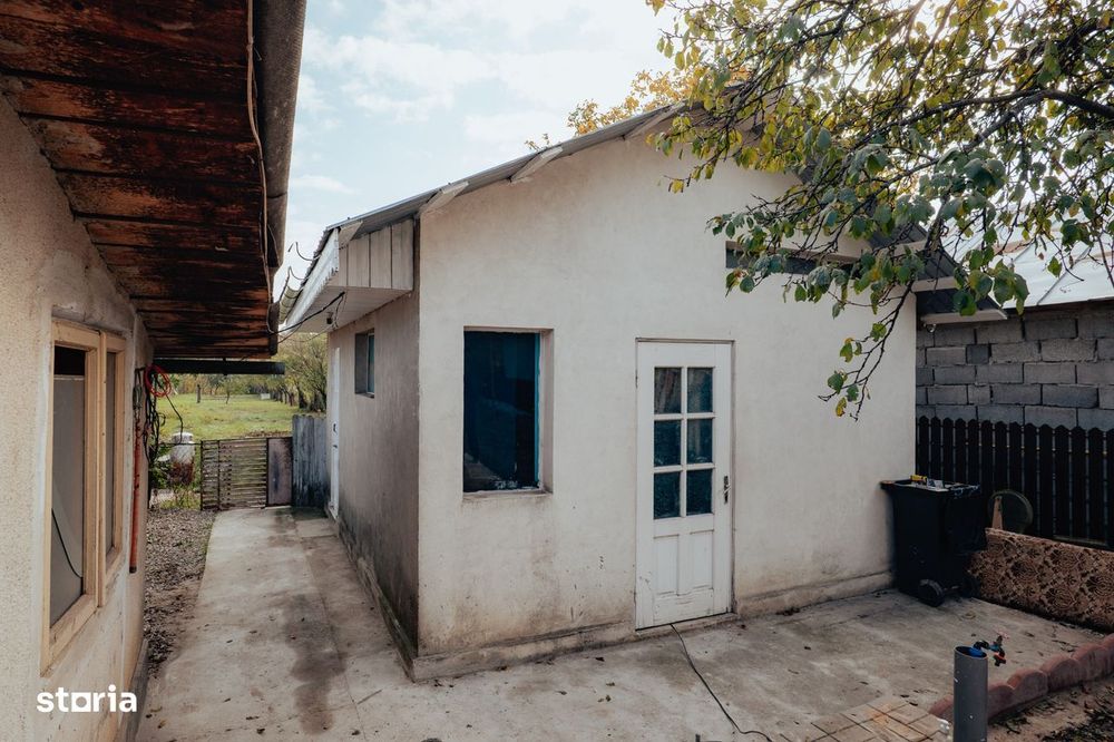 Casa renovata cu teren generos 1186 mp, inconjurata de padure
