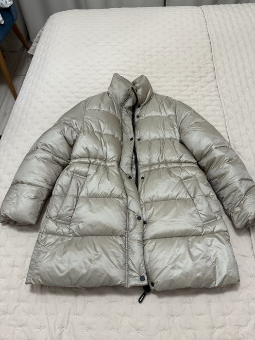 Продам куртку mango