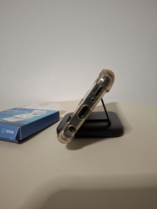 Универсальный сотовый подставка