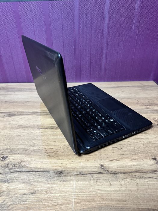 Ноутбук ASUS K52F