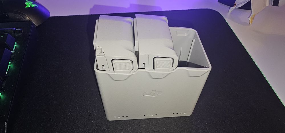 Vând DJI Mini 3 Fly More Combo – ca nou, cu toate accesoriile