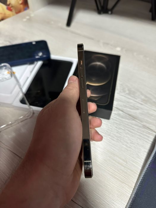 Iphone 12 pro max 128gb gold/ ios 17.6.1