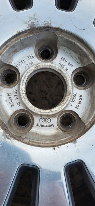 Продам диски на 19 оригинал ауди