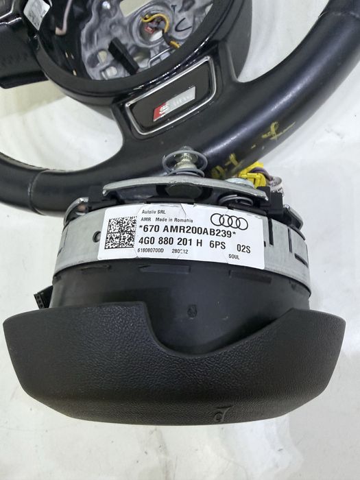 мултифункционален волан S-line за Audi с пера за скорости и airbag.
