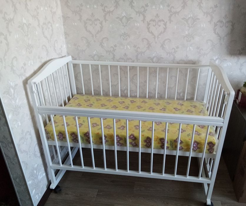Продам кровать детскую