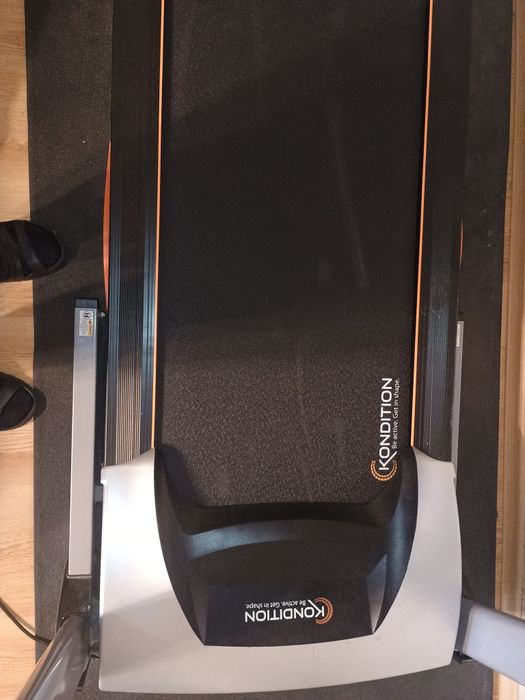 Продавам бягаща пътека Kondition HT-7700 FIT