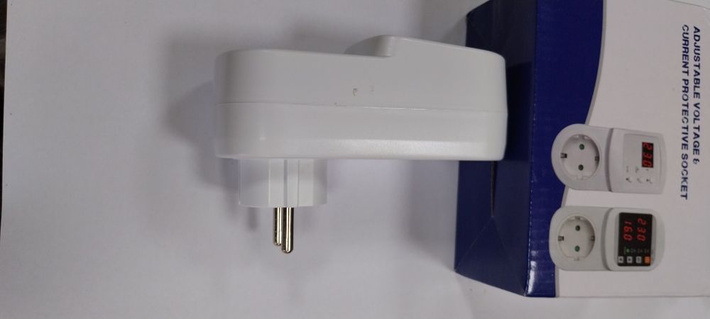 Контакт със защита