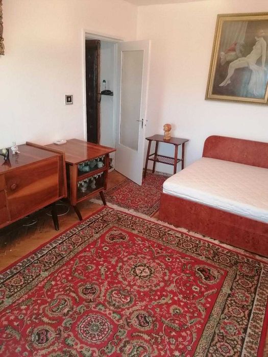 Inchiriez apartament doua camere la Gara