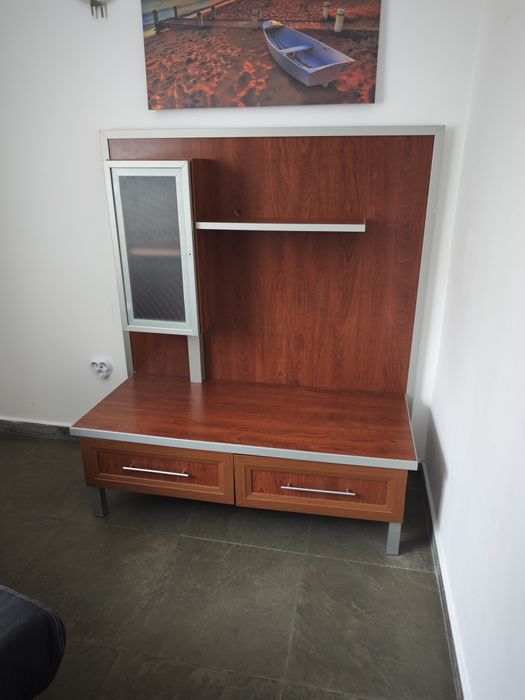 Шкаф за телевизор