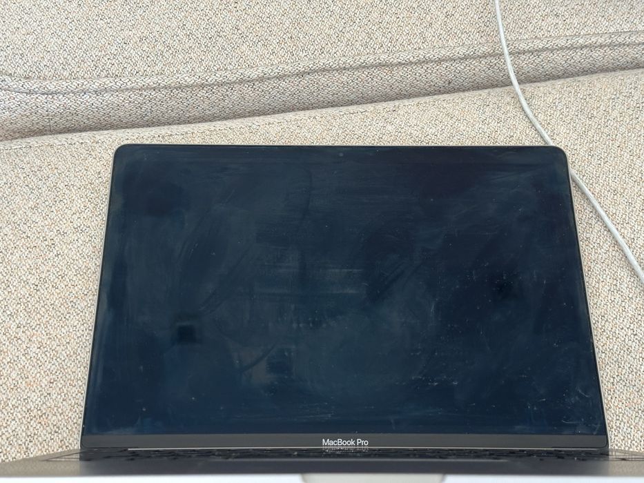 MacBook Pro 13” (2020) с touch bar