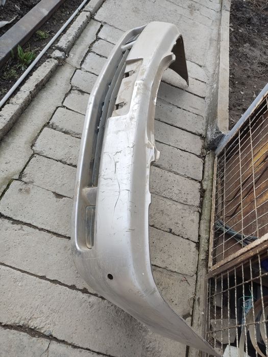 Бампер Toyota gaia