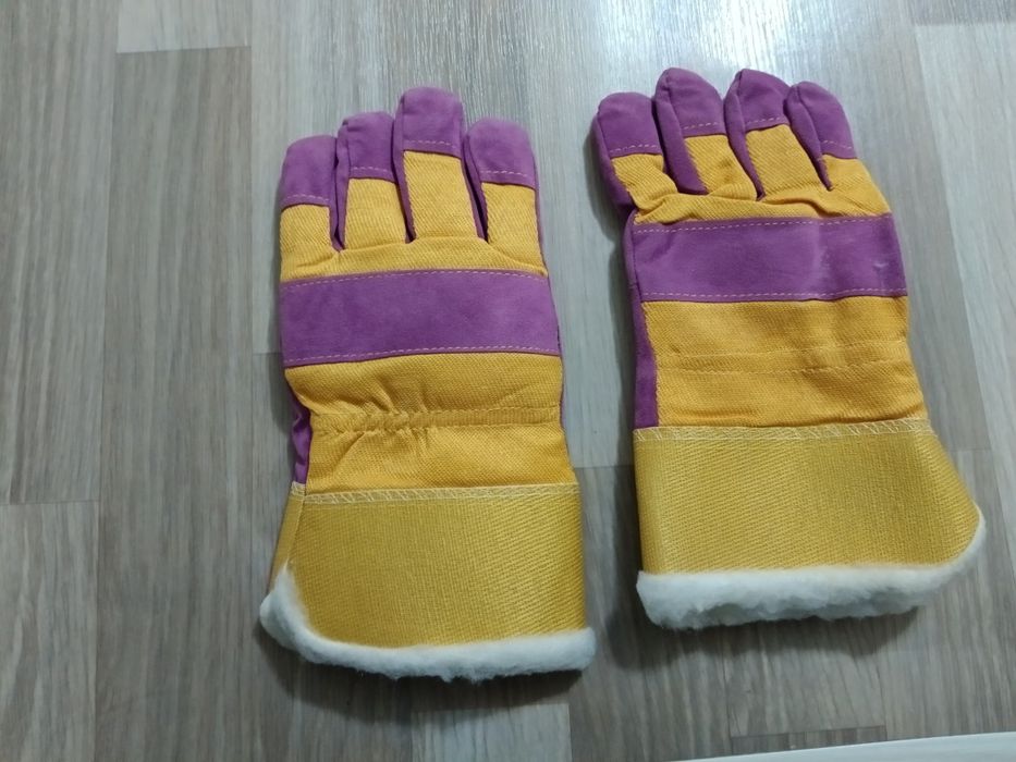 Перчатки рабочие.