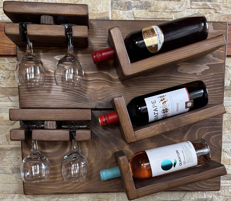 Стенна поставка за вино