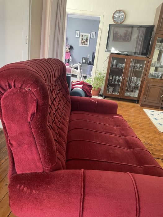 Диван с включен механизъм за спане