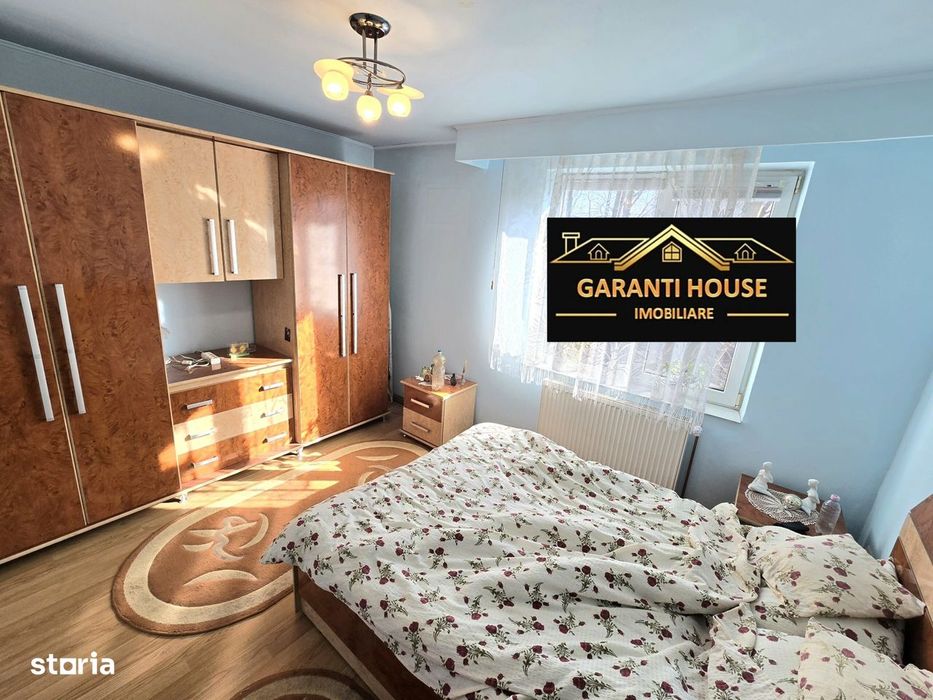 Victoriei, apartament cu 2 camere, etaj 3, garaj, 79 500€ negociabil