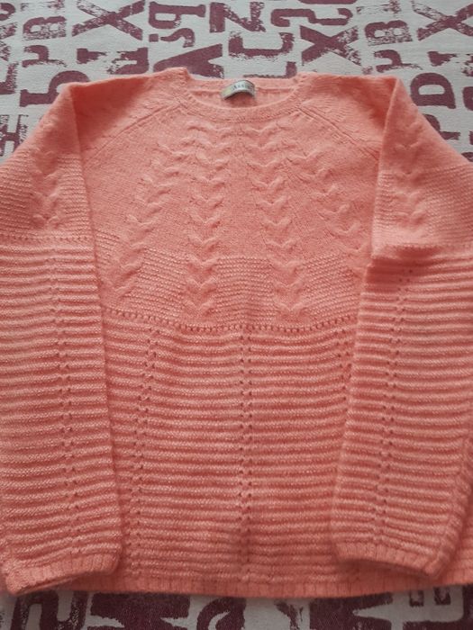 Продам свитер женский