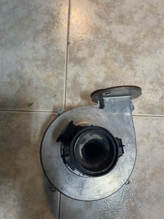 Vand ventilator Ariston