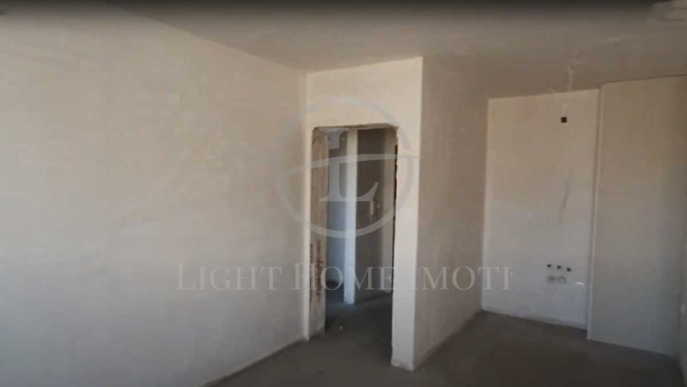 Продава се Двустаен апартамент в Пловдив, Остромила - 62 кв.м за 2081 €/кв.м - Снимка #1