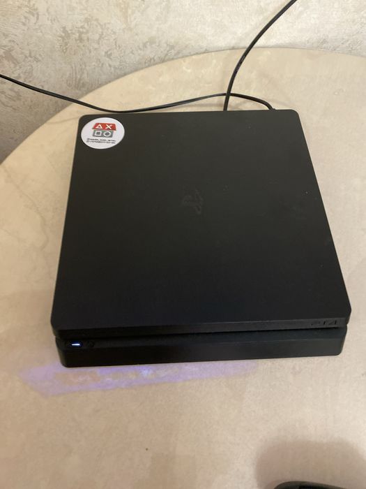 Плейстейшен четыре 2 джойстика