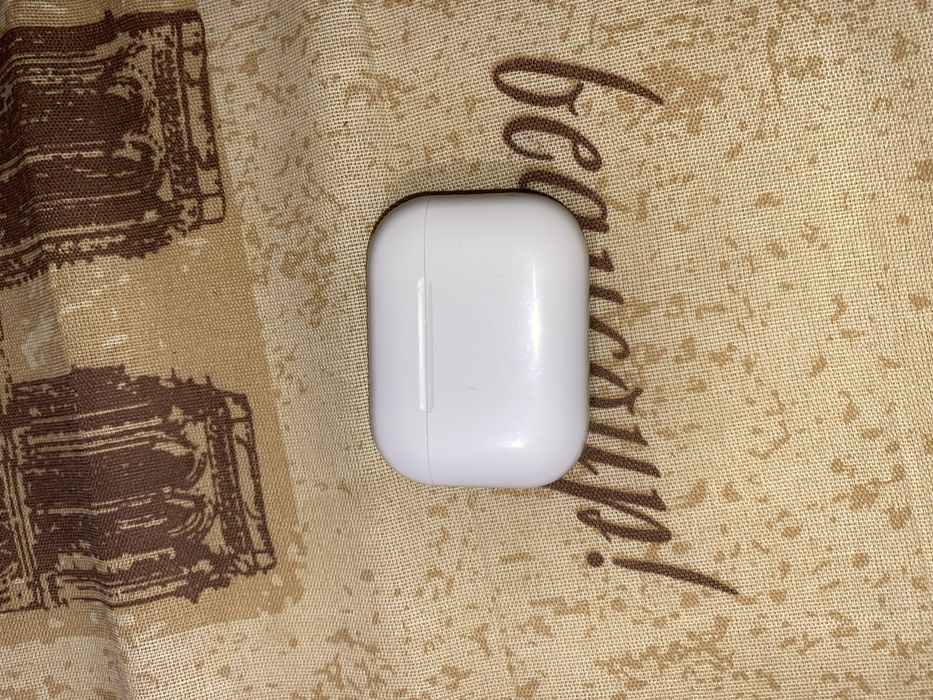 AirPods Pro 3 (използвани)