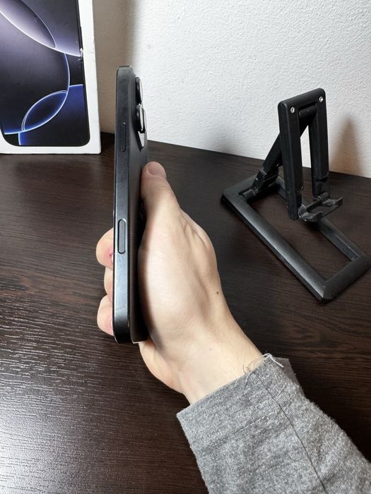 iPhone 16 pro max 256 gb