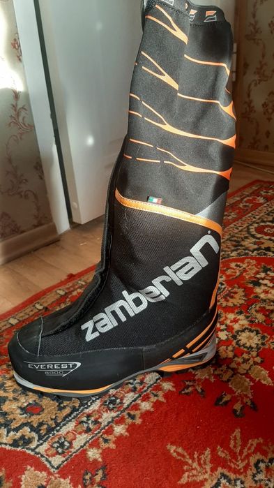 Горные ботинки (спец.обувь)