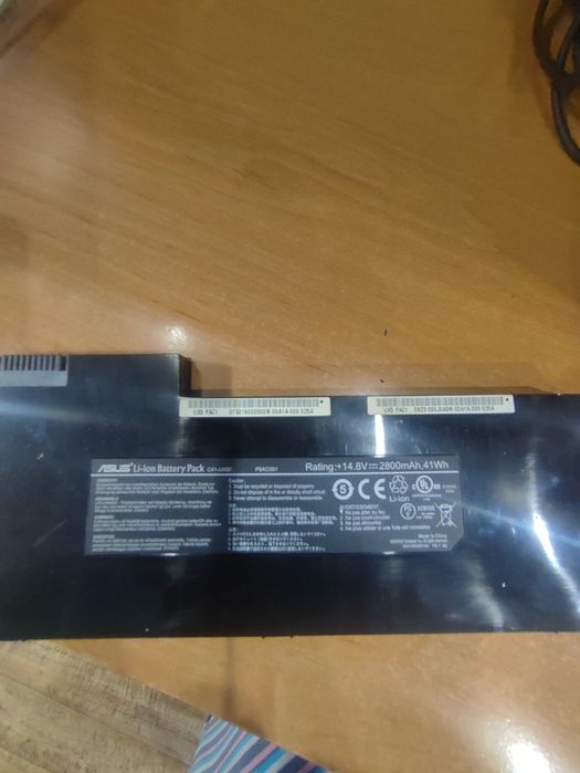 Ноутбук на запчасти