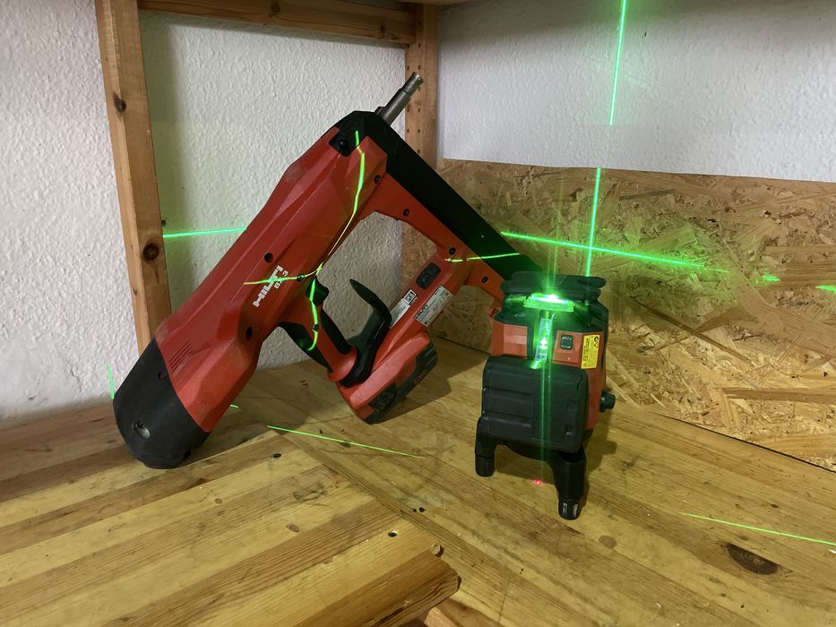 Hilti bx3L + laser pm40 oferta 2300 ron ambele