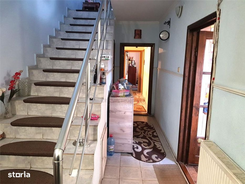 VILA P+1+M, Bariera, Constructie 2005 din Caramida si BCA