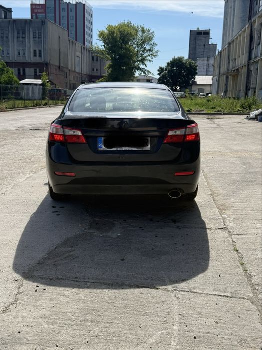 RENAULT Latitude 2011 — imagine 4
