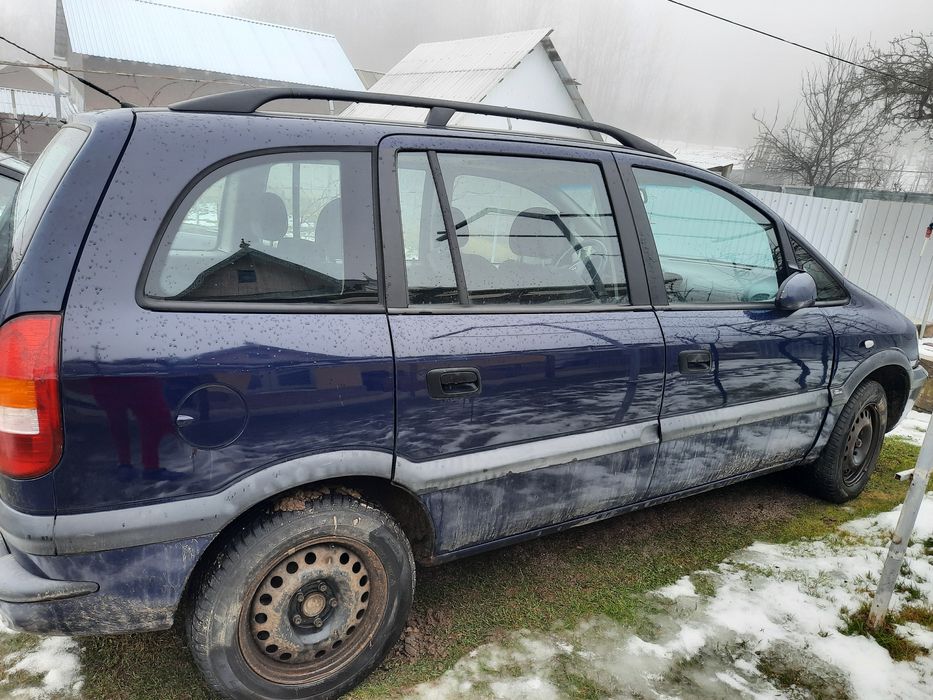 Opel zafira 2000