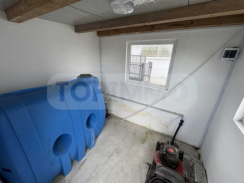 Просторна къща с басейн в село Рогачево