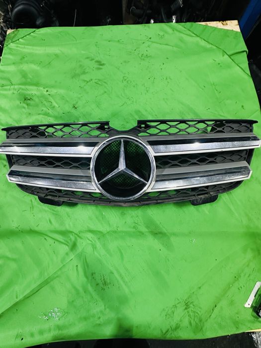 X164 GL450 решетка радиатора авторазбор мерседес бу оригинал запчасть