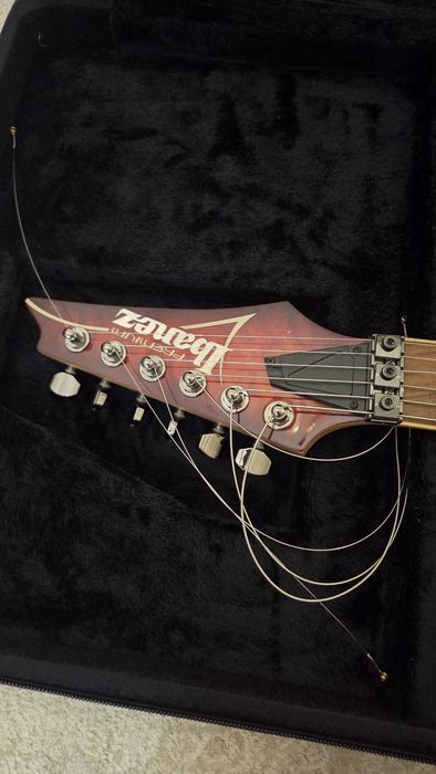 Электрогитара ibanez