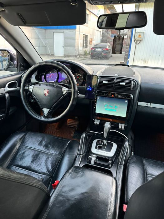 Продам порш каен 2004