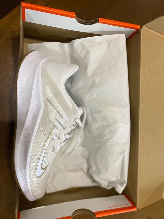 Оригинални маратонки Nike Quest 3